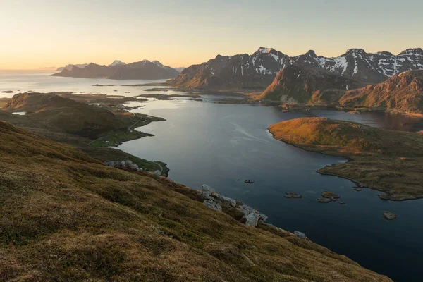 Moskenesy Flakstady Nin Dağ Manzaraları Lofoten Adaları Norveç — Stok fotoğraf