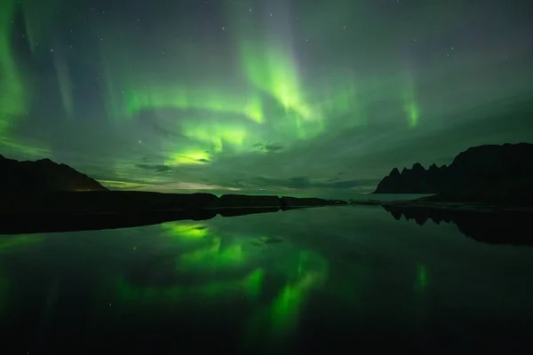 Aurores Boréales Reflet Dans Marée Belvédère Tungeneset Senja Norvège — Photo