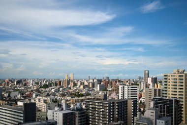 Tokyo Şehir Skyline Parçalı Bulutlu Gökyüzüne Karşı