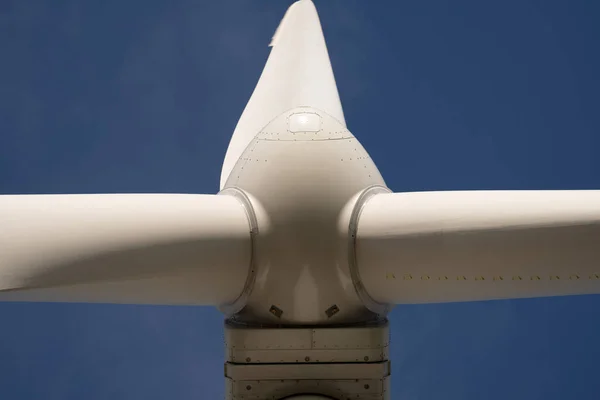 Vista Detalhada Perto Turbina Eólica Gerador Rotor Lâmina — Fotografia de Stock