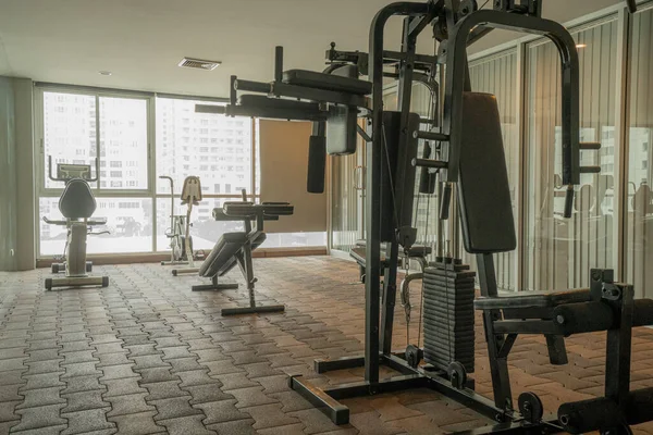 Modern Gym Fitness City View Condominium — Stockfoto