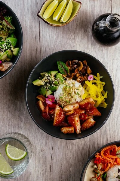 Asian Poke Bowl Rice Vegetables Chicken — Stock Photo, Image