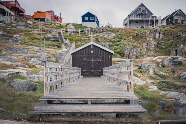 Farbige Kirche Und Häuser Der Stadt Ilulissat — Stockfoto