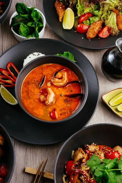 Asian Tom Yam Soup Shrimp Bowl — Stock Photo, Image
