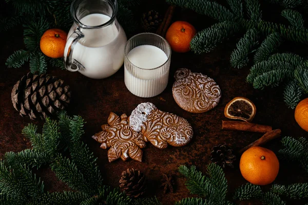 Christmas Table Gingerbread Tangerines Milk — Fotografia de Stock