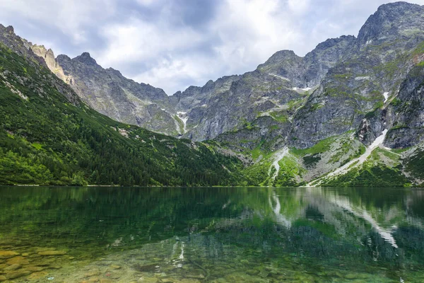Lago Montaña Situado Cordillera Los Altos Tatras —  Fotos de Stock