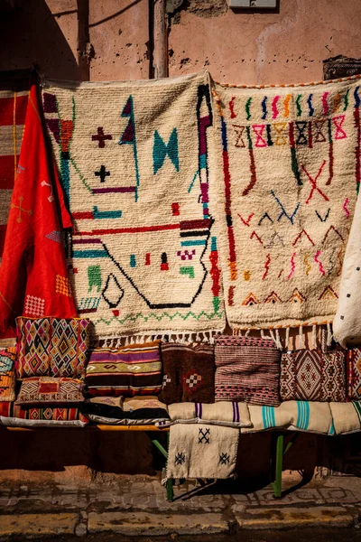 Traditional Carpets Display Marrakesh — Stock Photo, Image