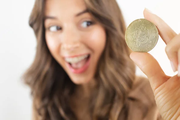 Earn Crypto Happy Woman Holding Bitcoin — Stock Photo, Image