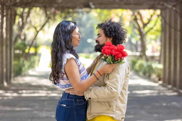 Mexican Young Couple Hugging Valentine Day — Stockfoto