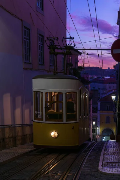Antique Yellow Cable Car Narrow Portuguese Street Sunset — Zdjęcie stockowe