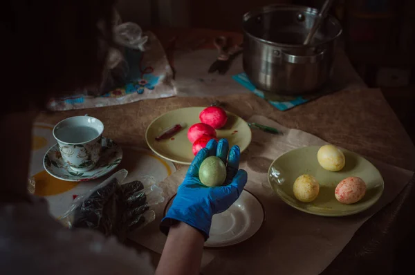 Homemade Hand Coloring Easter Eggs Spring Holiday — 图库照片
