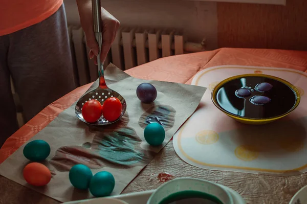 Woman Paints Easter Eggs Spring Holiday — Stok fotoğraf
