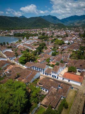 Beautiful old historic colonial houses and streets in Paraty, Rio de Janeiro, Brazil
