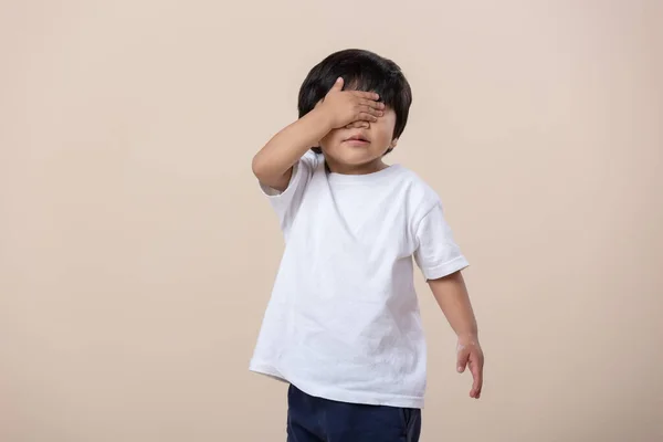 Mexican Three Year Old Boy Covering His Eyes — ストック写真