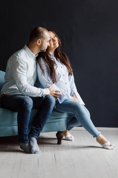 Couple Expecting Child Experiencing Happy Period Pregnancy — Stock Photo, Image