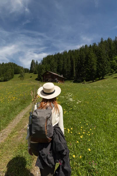 Woman Walking Path Mountains Switzerland — Stock Photo, Image
