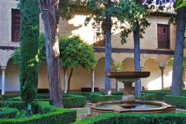 Arabic style patio with fountain