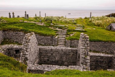 Cemetery and ruins on Arens Island, Ireland