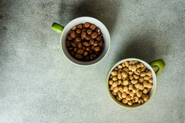 Konsep Makanan Organik Dengan Mangkuk Penuh Kacang — Stok Foto
