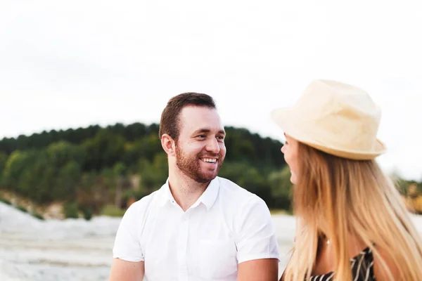 Man Woman Light Clothes Laughing Together Beach — Stockfoto