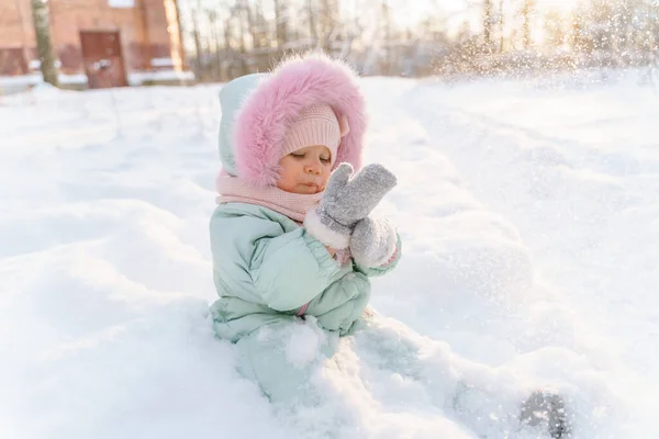 Close Portrait Cute Ruddy Baby Girl Warm Mint Snow — Stock Photo, Image