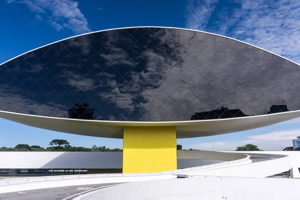 Hermosa Vista Edificio Del Museo Arquitectura Moderna Por Oscar Niemeyer — Foto de Stock