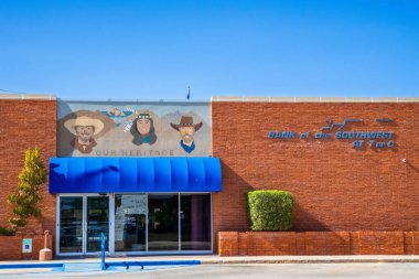 Truth or Consequences, NM, USA - 2 Mayıs 2022: The Heritage local bank