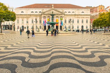 Sokak kaldırımlı şehir meydanı 