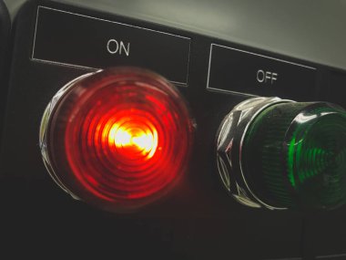 MCC panelindeki Motor Besleyici kırıcıda kırmızı ışık yanıyor