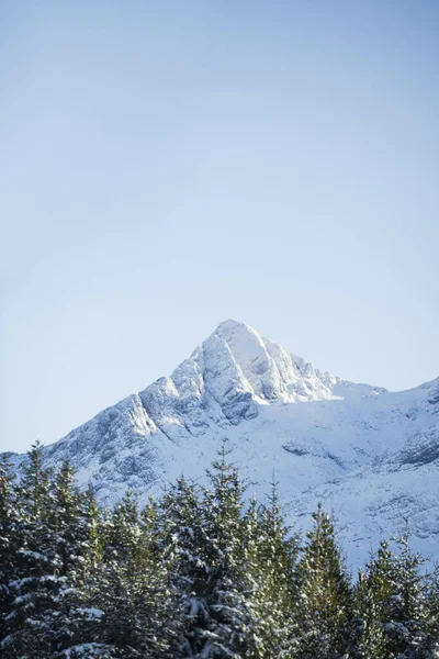 stock image Snowy mountain peak on Isle of Skye in Scottish Highlands