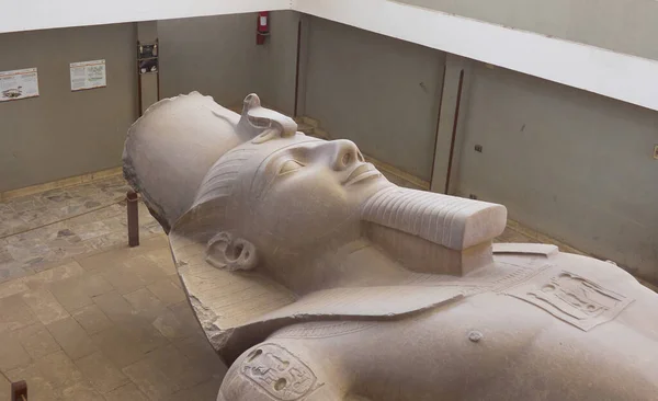Κόκκινο Άγαλμα Γρανίτη Του Ραμσή Στο Μέμφις Της Αιγύπτου Στο — Φωτογραφία Αρχείου