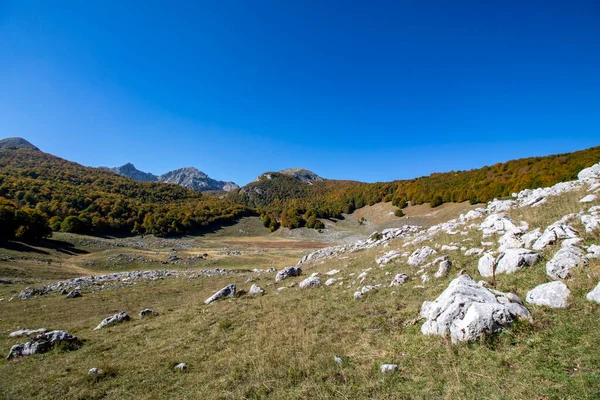 Zonnige Vallei Abruzzo Nationaal Park Herfst Italië — Stockfoto