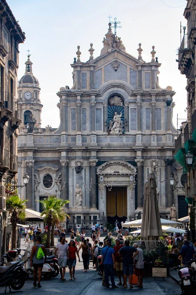 イタリアのカターニアでは オン07 歴史的中心部のSant Agata大聖堂と呼ばれる象の広場 — ストック写真