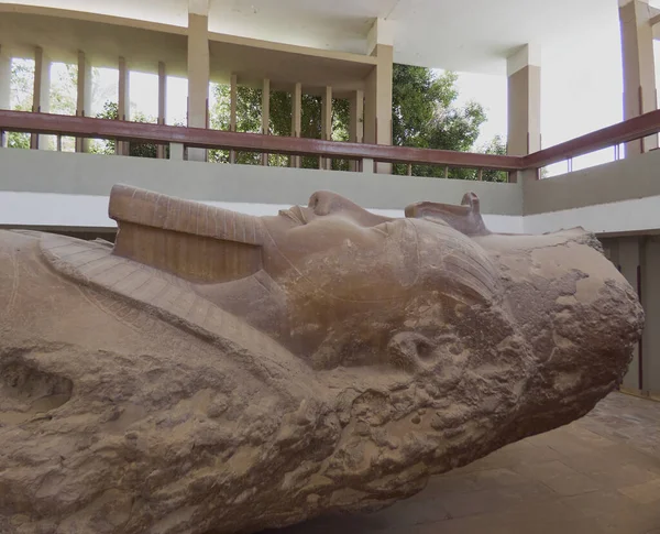 Memphis Ramses Nin Kırmızı Granit Heykeli Mısır Müzede — Stok fotoğraf