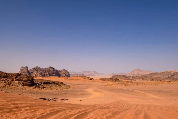 Wadi Rum Desert Landscape Jordan Dunes Mountains Travel Tourism Concept — ストック写真