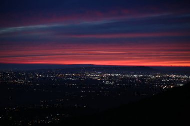 Cowles Dağı 'ndan alacakaranlıkta San Diego