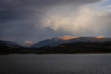 Dillon Gölü 'nde fırtına