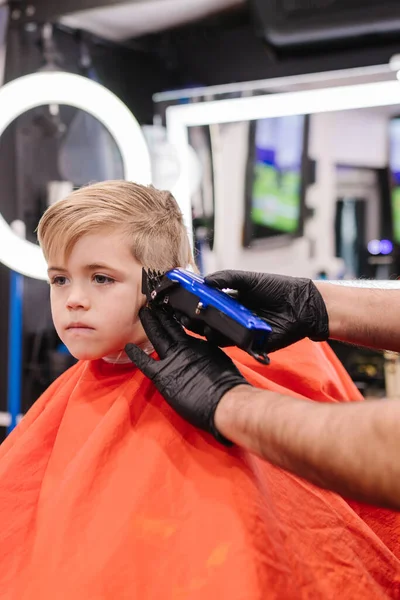 White Year Old Child Getting His Hair Cut Portland Barber — Stock Photo, Image
