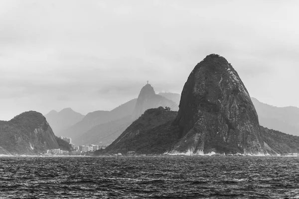 Vacker Utsikt Från Havet Till Bergen Och Landskapet Rio Janeiro — Stockfoto