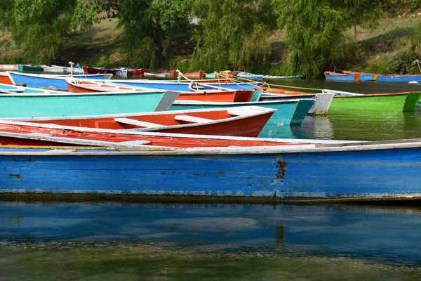 Canoe Colorate Nel Fiume Tamul Huasteca Potosina — Foto Stock