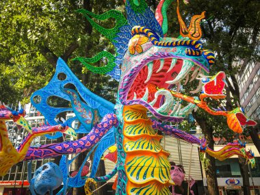 Alebrijes ölmüş hayvanları simgeleyen bir zanaat..