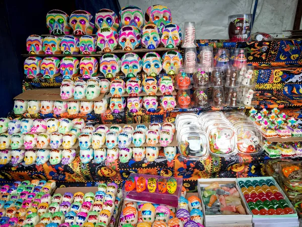 Uliczny Stragan Sprzedający Czaszki Cukru Ofiary Dla Zmarłych Meksyku — Zdjęcie stockowe