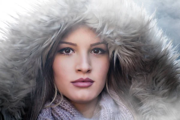 Menina Inverno Chlothes — Fotografia de Stock