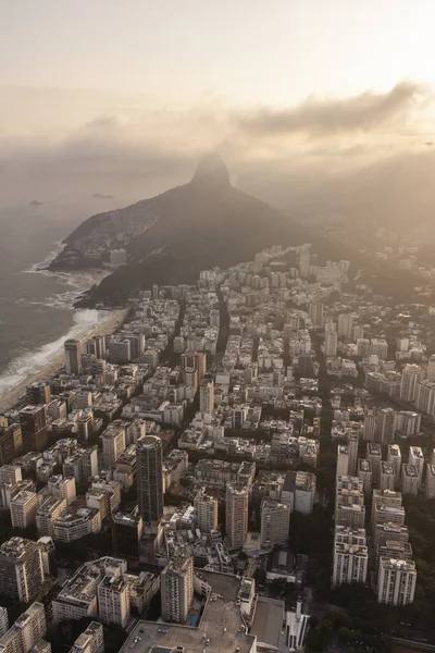 Vacker Utsikt Över Bergen Och Stadens Byggnader Leblon Beach Rio — Stockfoto