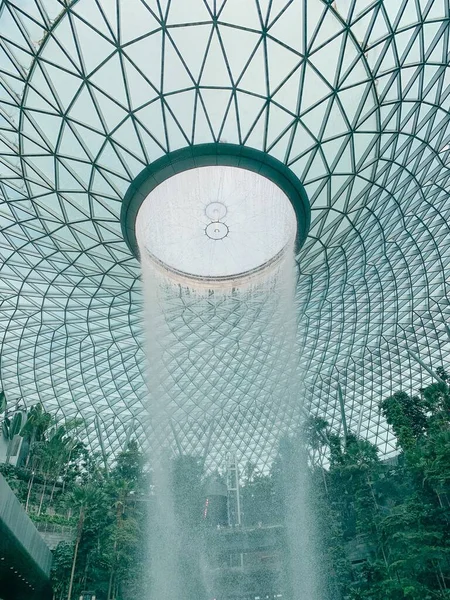 Rain Vortex Dentro Del Centro Comercial Jewel Singapur — Foto de Stock