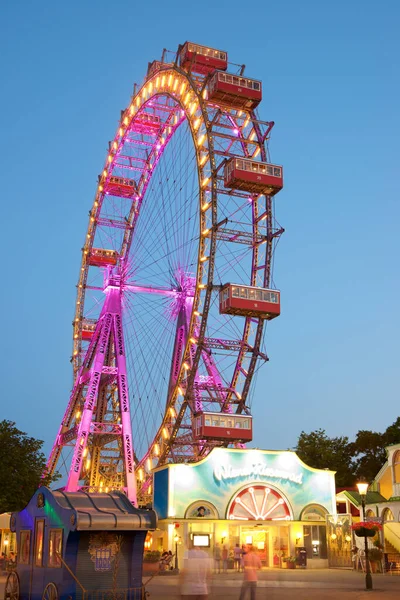Vienna Austria June 2019 Tourists Visiting Ferris Wheel Vienna Prater — Stock Photo, Image