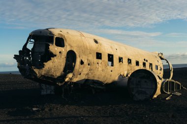 Slheimasandur, İzlanda 'da bir kumsalda uçak kazası. 