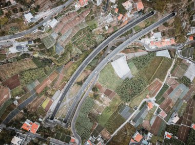Funchal 'daki hava manzarasından çift yol