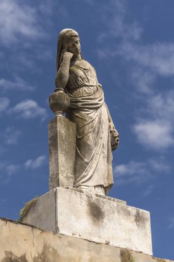 Buenos Aires, Arjantin 'deki Recoleta Mezarlığı' ndaki anıt heykel.