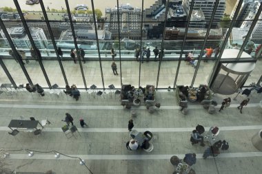 Sky Garden, Londra şehrinde ücretsiz bir kamu alanı.